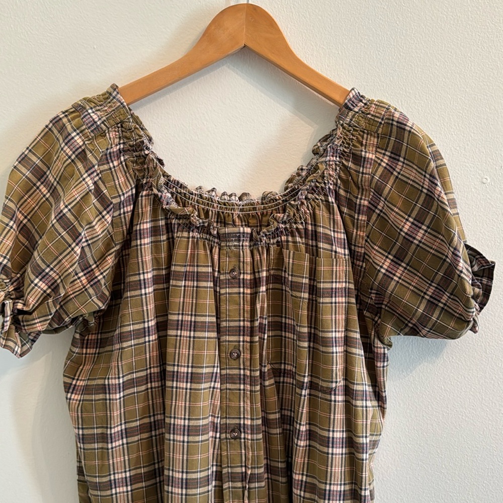 Handmade smocked puff sleeve top green size large